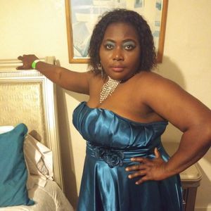 Meet your Posher, Farah